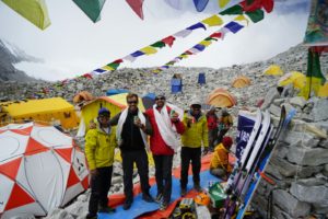 Puja ceremony on Cho Oyu