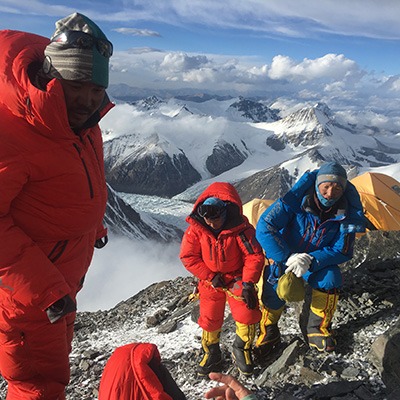 Blog_Everest_Sherpa - Alpenglow