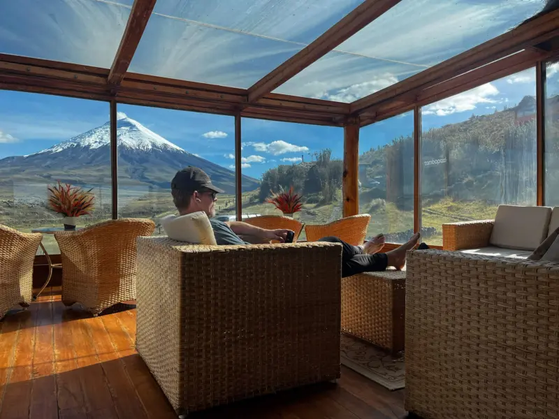 Stay in incredible tea houses throughout the expedition.