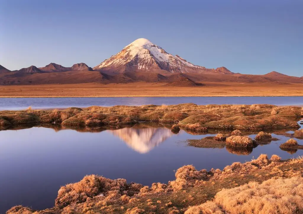 The conical peak of Nevado Sajama. 