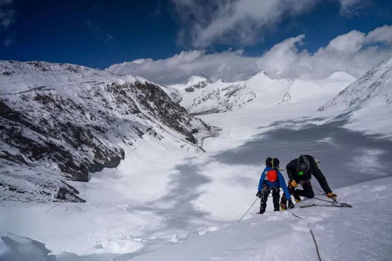 Lhakpa Ri: Your First Step Into the Himalaya